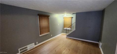 17418 Biltmore Avenue Cleveland OH 44128