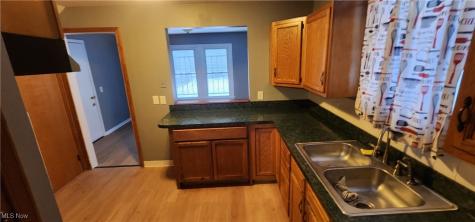 17418 Biltmore Avenue Cleveland OH 44128