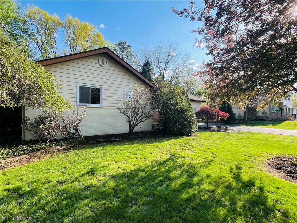 211 Square Drive Madison OH 44057
