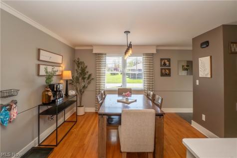 652 West Street Wadsworth OH 44281