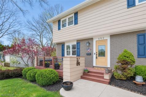652 West Street Wadsworth OH 44281