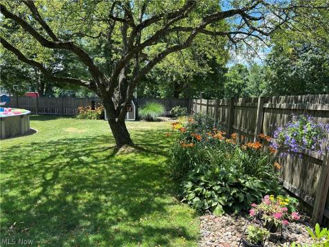 652 West Street Wadsworth OH 44281