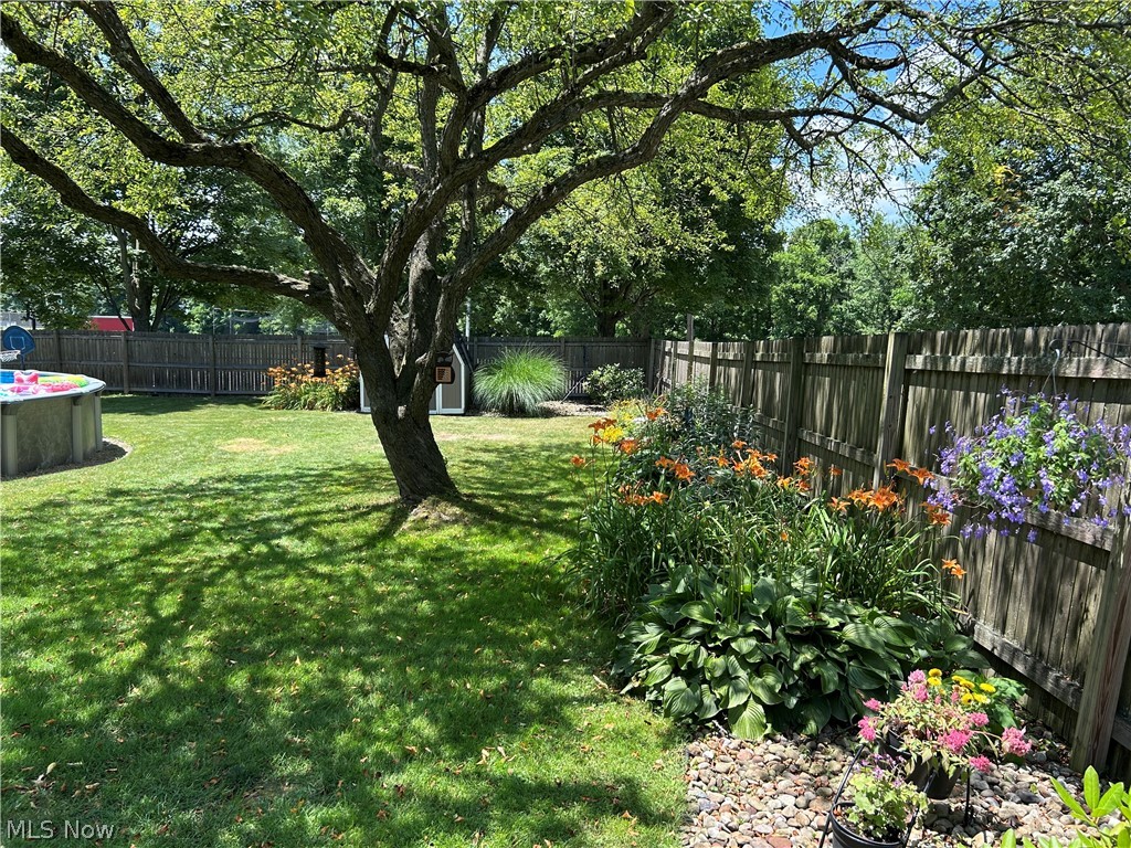 652 West Street Wadsworth OH 44281