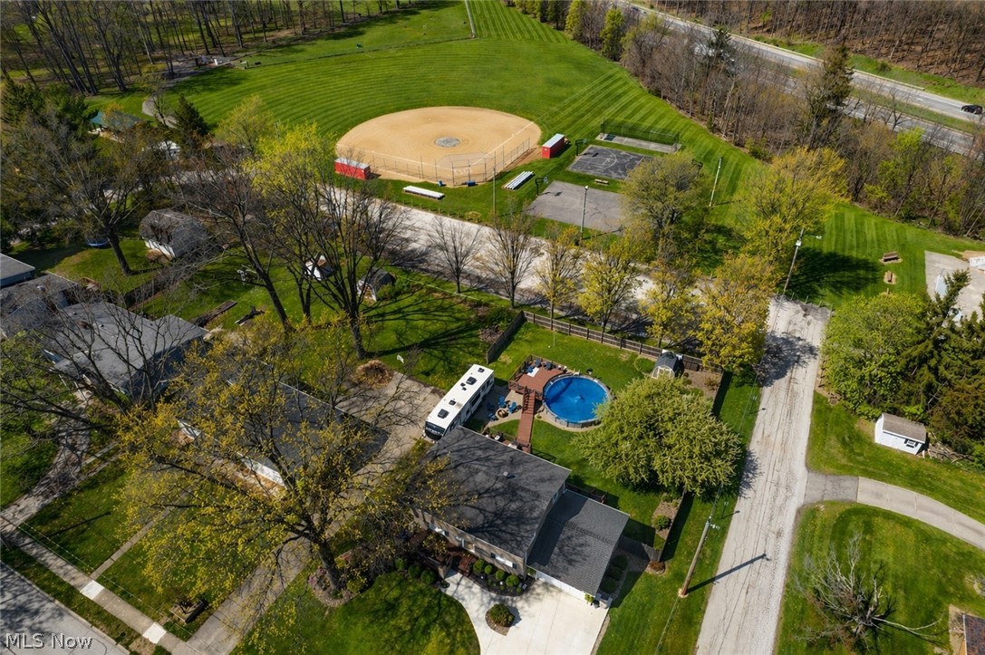 652 West Street Wadsworth OH 44281