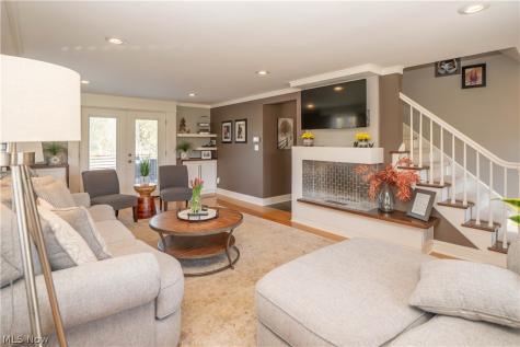 652 West Street Wadsworth OH 44281