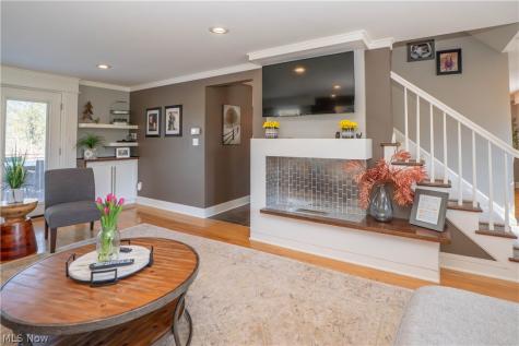 652 West Street Wadsworth OH 44281
