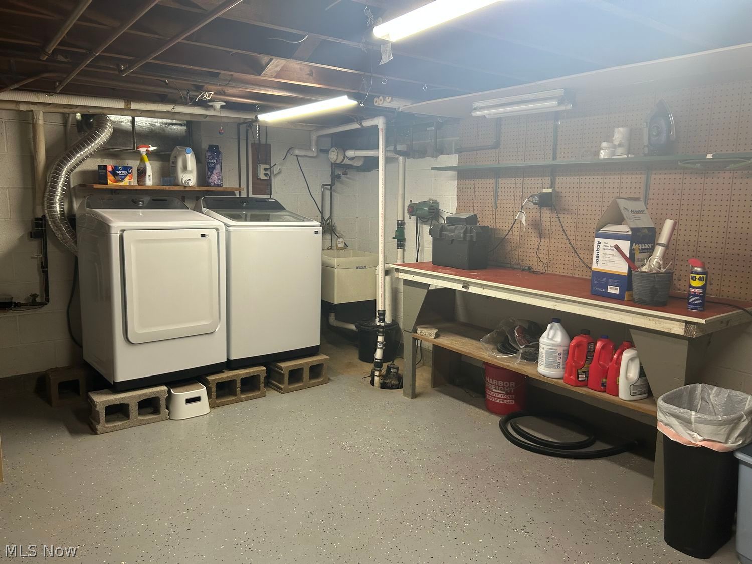 6375 Case Road North Ridgeville OH 44039