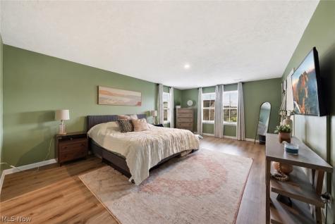 36246 Lands End Drive North Ridgeville OH 44039
