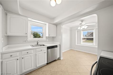 7902 Dorothy Avenue Parma OH 44129