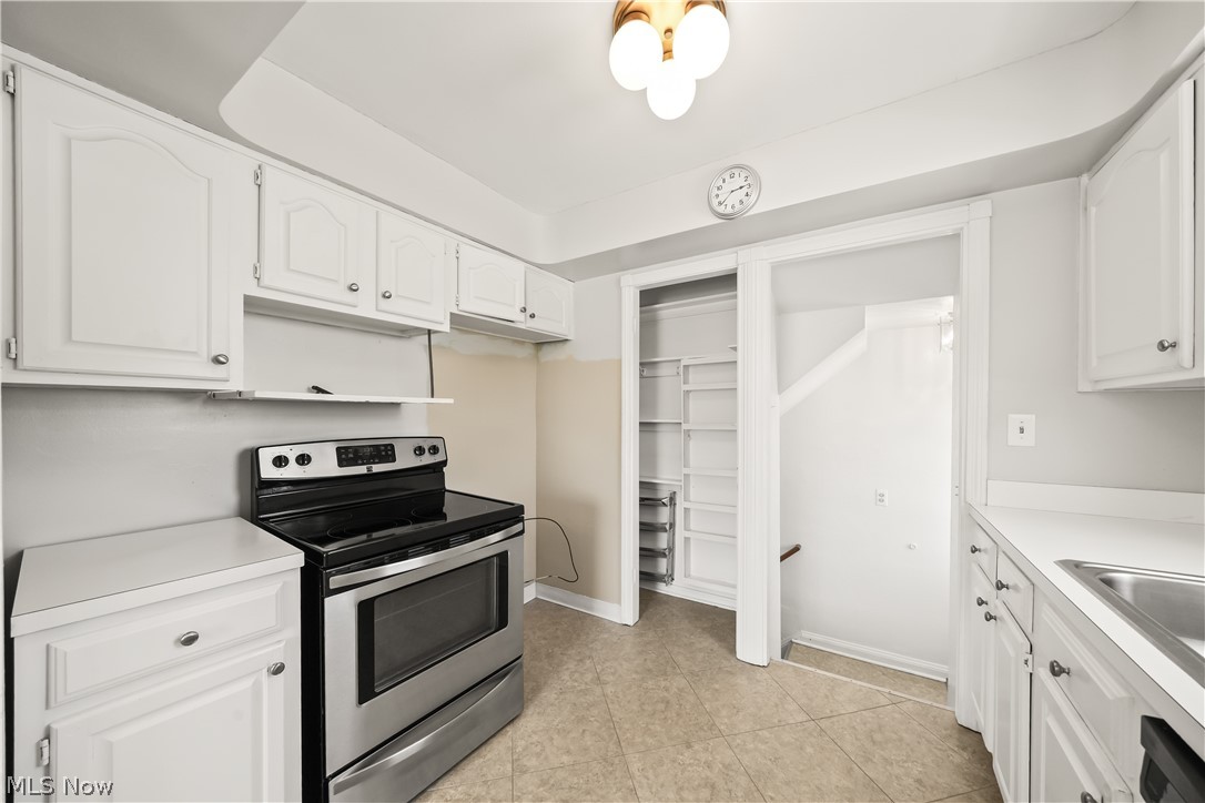 7902 Dorothy Avenue Parma OH 44129