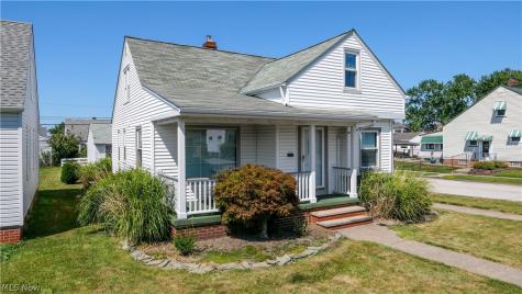 7902 Dorothy Avenue Parma OH 44129