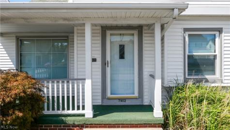 7902 Dorothy Avenue Parma OH 44129
