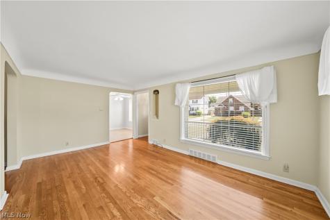 7902 Dorothy Avenue Parma OH 44129