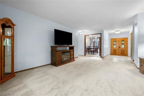 24707 Westwood Westlake OH 44145
