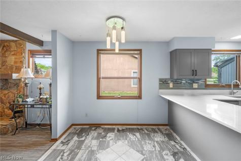 24707 Westwood Westlake OH 44145