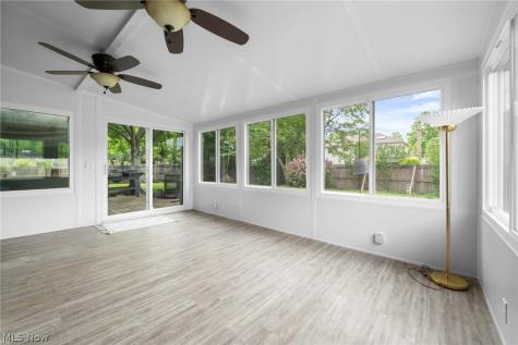 24707 Westwood Westlake OH 44145