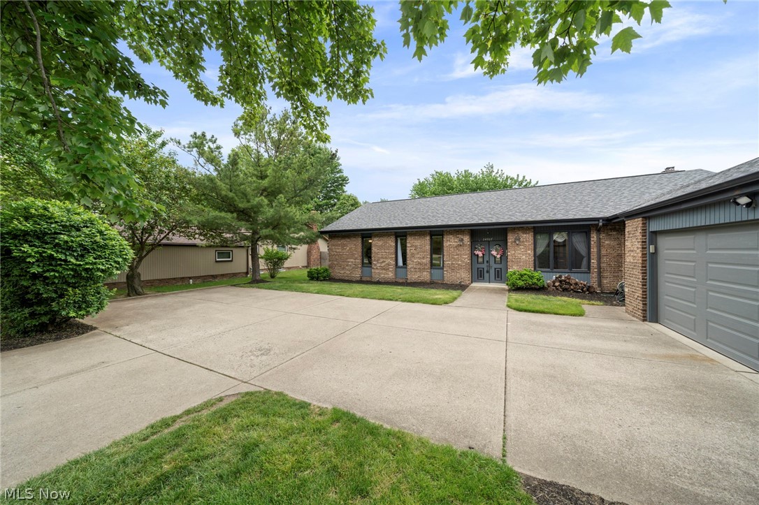 24707 Westwood Westlake OH 44145