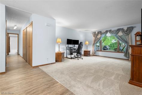 24707 Westwood Westlake OH 44145