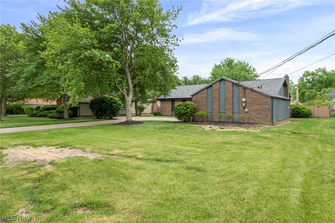 24707 Westwood Westlake OH 44145