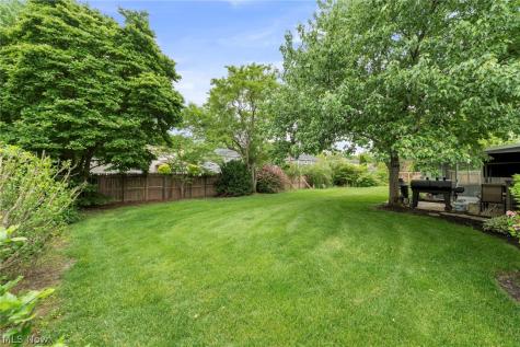 24707 Westwood Westlake OH 44145