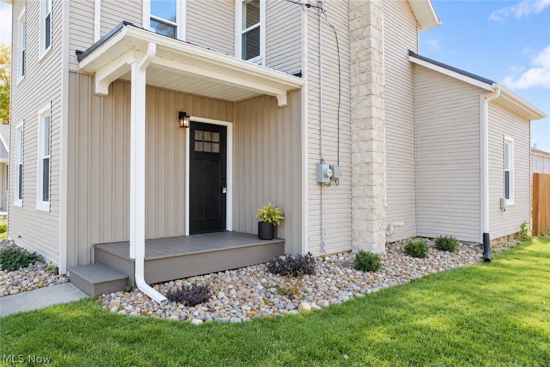 293 Jones Street Shreve OH 44676