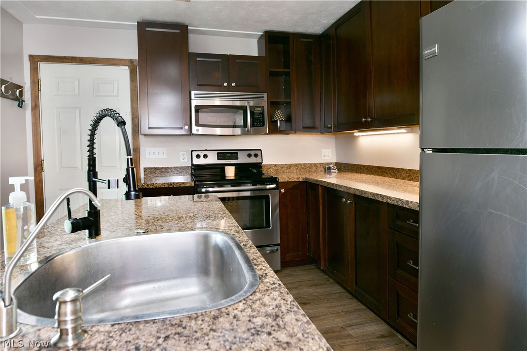 6556 Ridge Road Cortland OH 44410