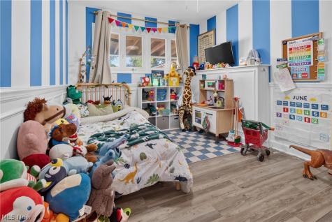 4272 Brockley Avenue Sheffield Lake OH 44054