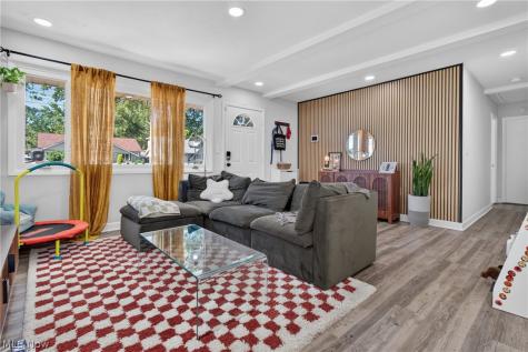 4272 Brockley Avenue Sheffield Lake OH 44054