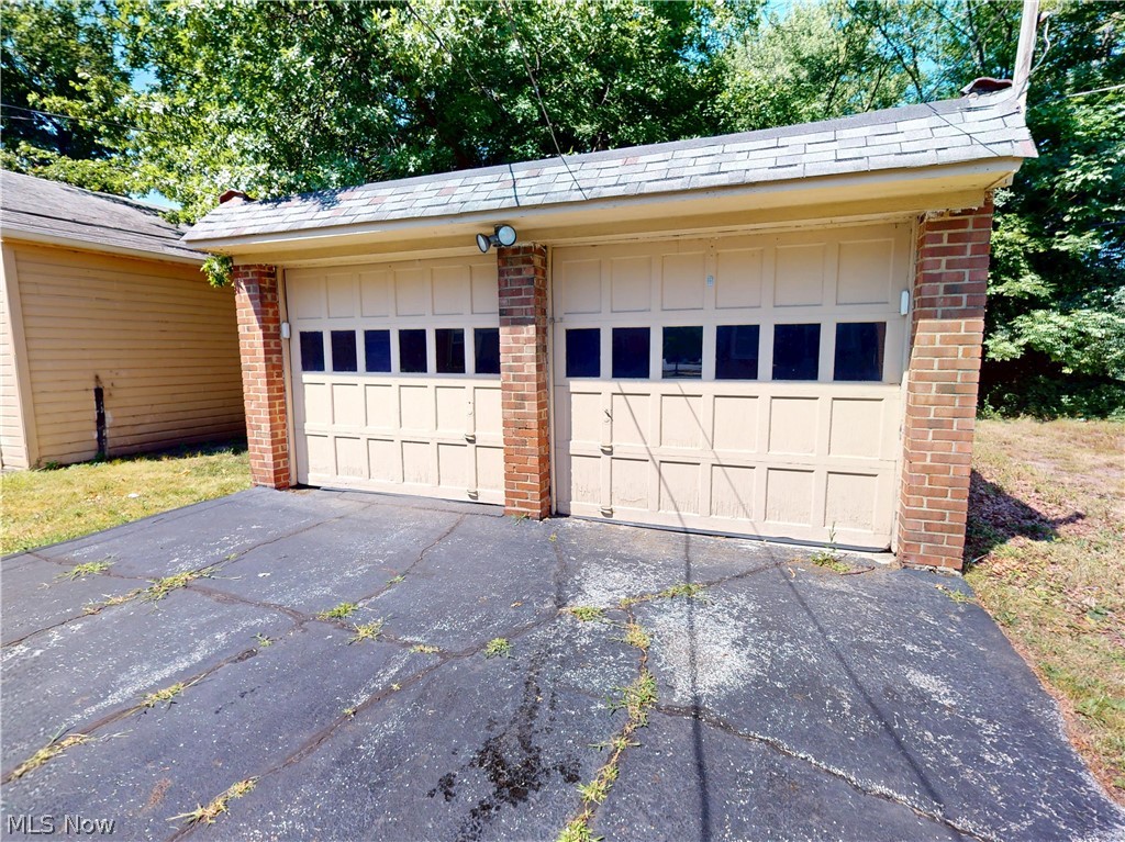 2168 Fenwick Road University Heights OH 44118