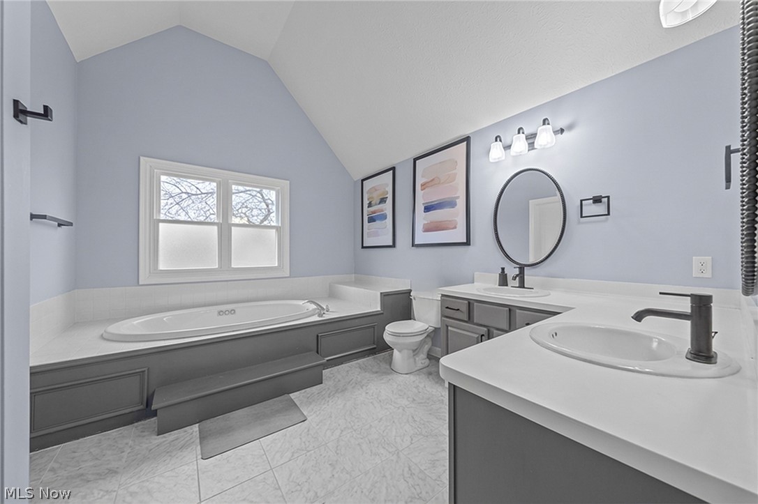 107 Keswick Court Amherst OH 44001