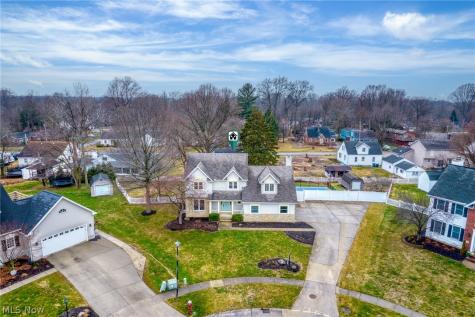 107 Keswick Court Amherst OH 44001