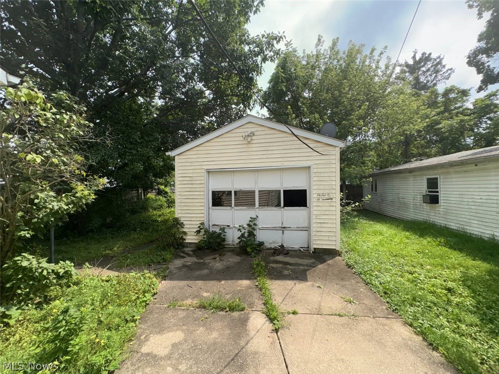 120 Taft Avenue Elyria OH 44035