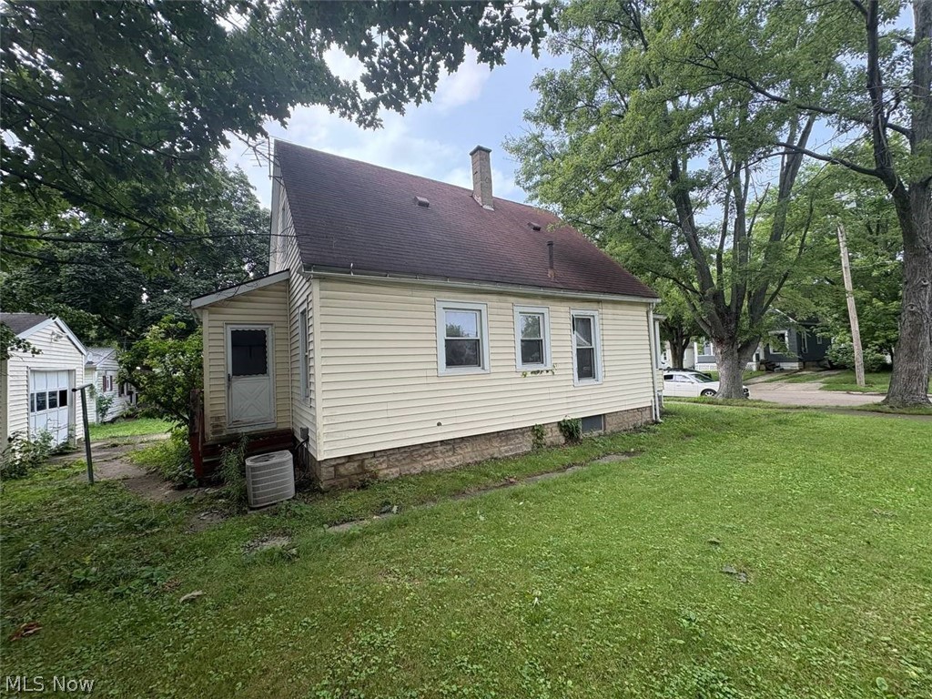 120 Taft Avenue Elyria OH 44035
