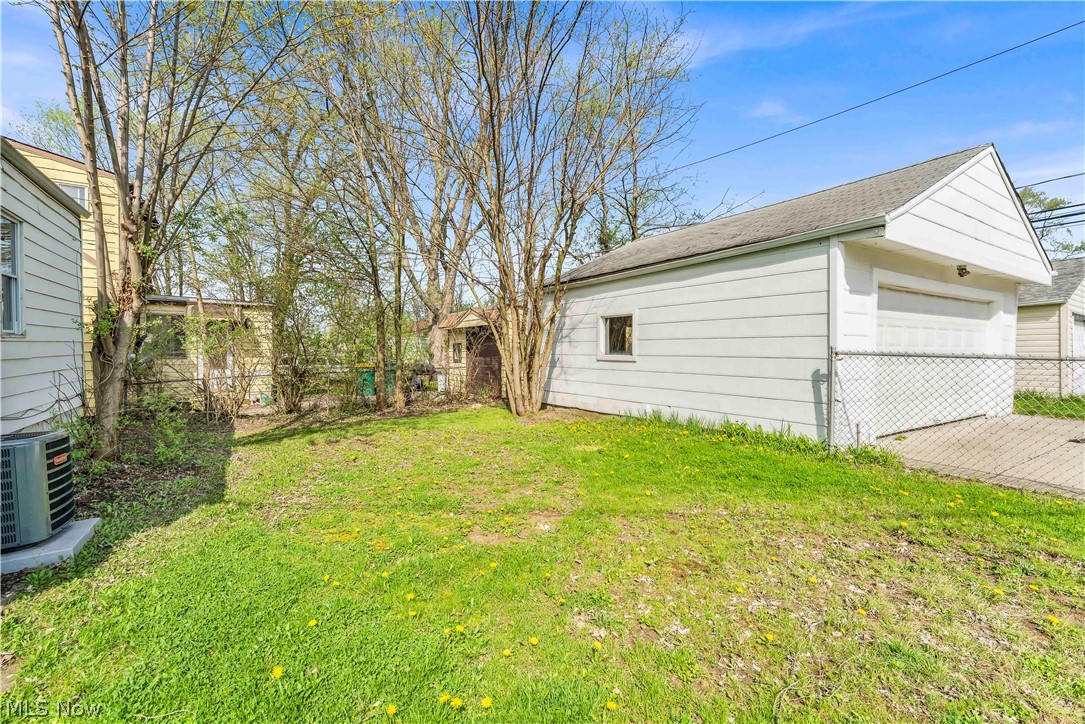 19703 Fairway Avenue Maple Heights OH 44137