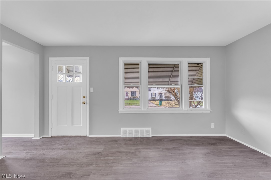 19703 Fairway Avenue Maple Heights OH 44137