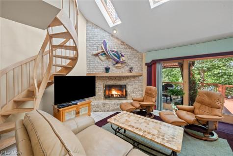 1226 Emerald Creek Drive Broadview Heights OH 44147