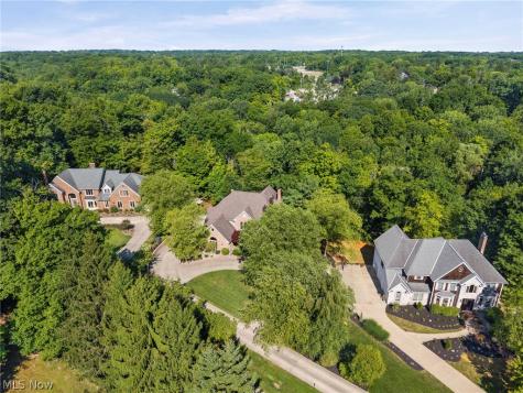 1226 Emerald Creek Drive Broadview Heights OH 44147