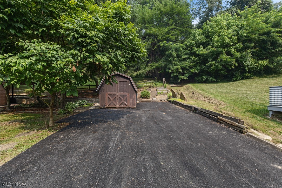 593 Salva Avenue Shadyside OH 43947