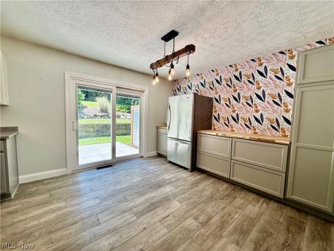 424 Garner Drive Mogadore OH 44260
