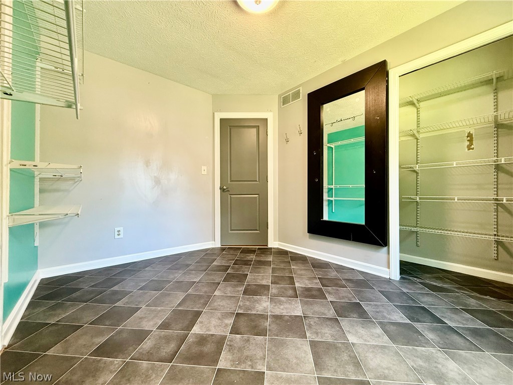 424 Garner Drive Mogadore OH 44260