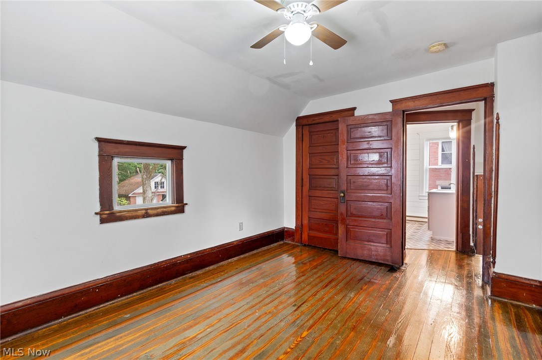 1422 Burbank Wooster OH 44691