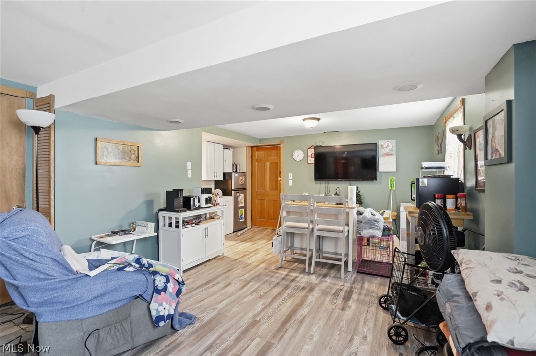 1329 Race Street Zanesville OH 43701