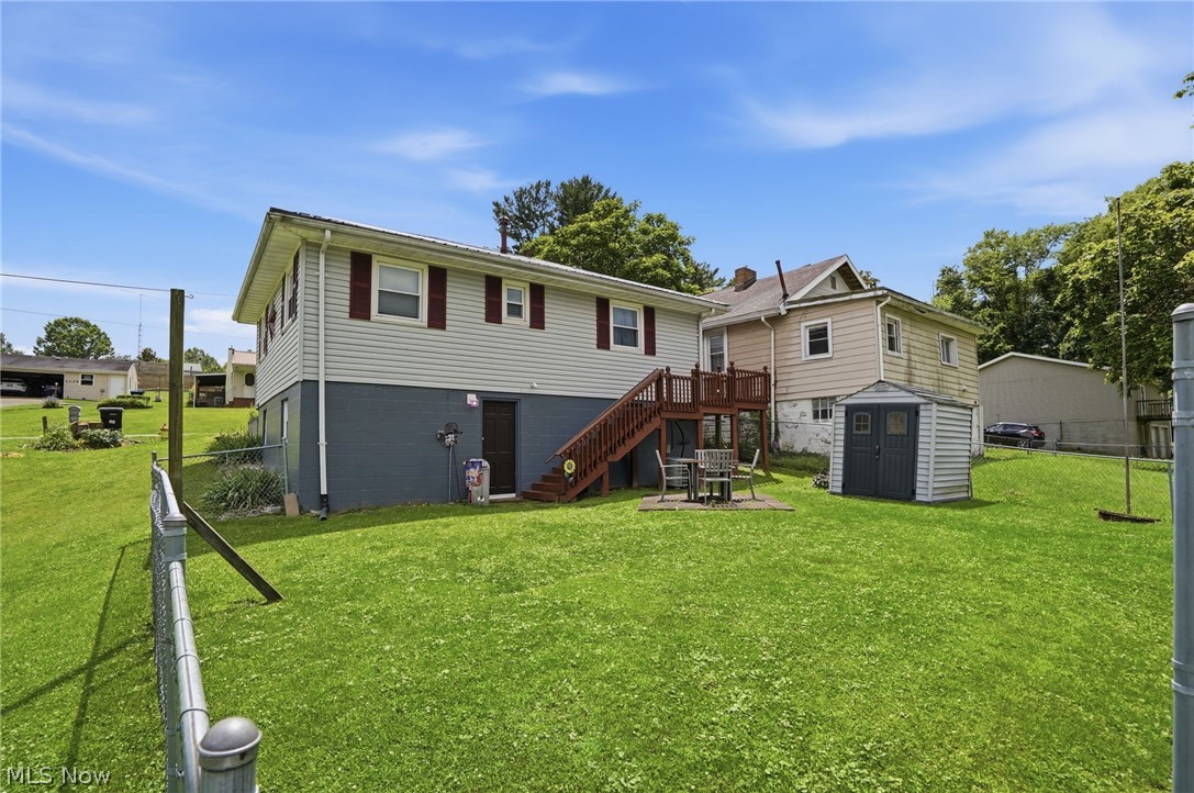 1329 Race Street Zanesville OH 43701