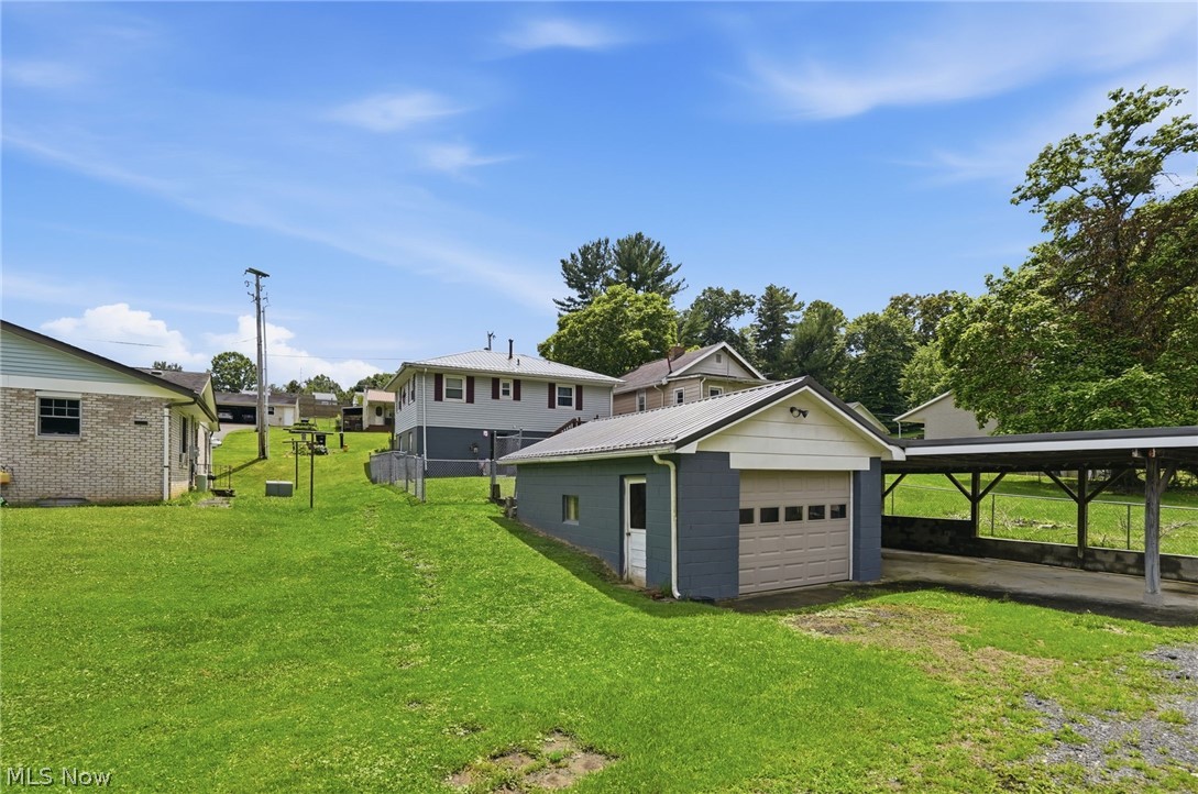 1329 Race Street Zanesville OH 43701