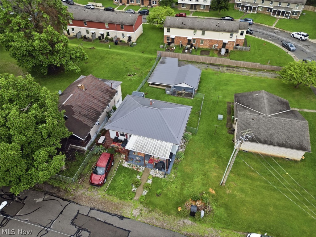 1329 Race Street Zanesville OH 43701