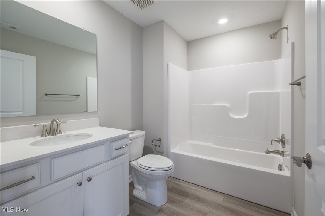 439 Clipper Court Avon Lake OH 44012