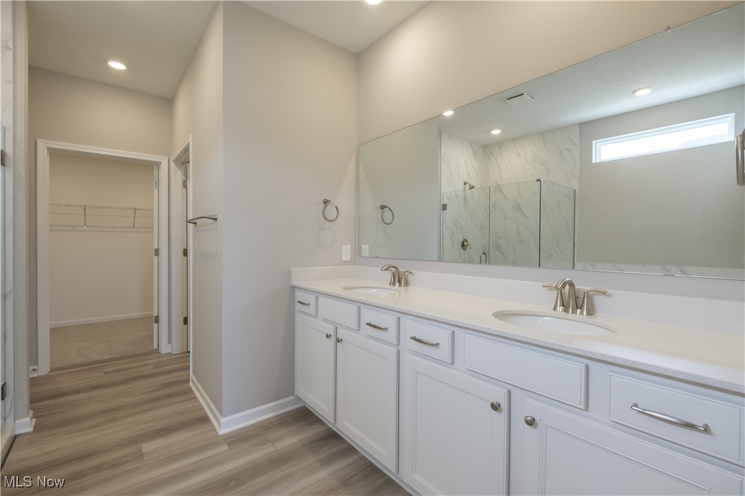 439 Clipper Court Avon Lake OH 44012