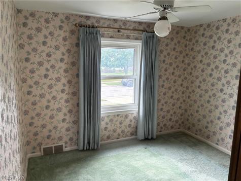 8812 Torrance Avenue Brooklyn OH 44144