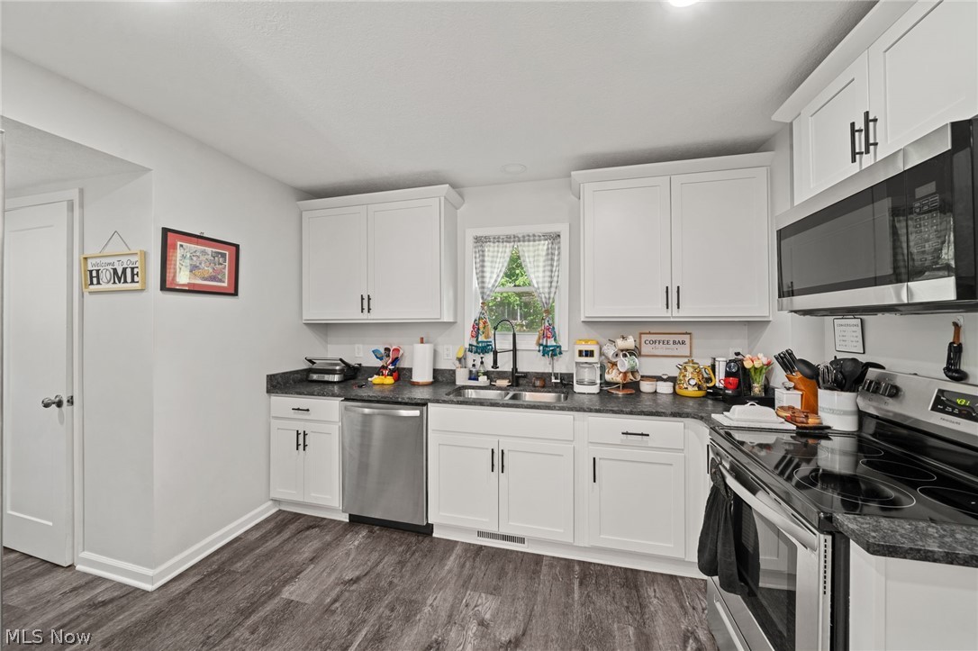 327 Sewell Avenue Akron OH 44319