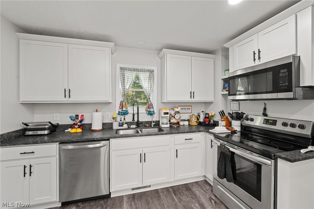 327 Sewell Avenue Akron OH 44319